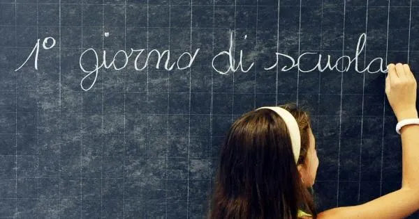 Si torna a scuola, 350 i banchi vuoti